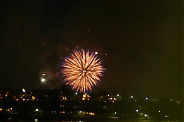 Click image for larger version

Name:	NYE Fireworks 3.JPG
Views:	275
Size:	22.2 KB
ID:	2362