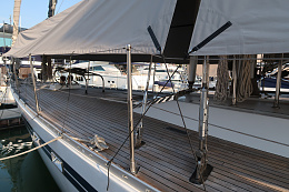 Click image for larger version

Name:	Port front deck under sunshade.jpg
Views:	435
Size:	432.9 KB
ID:	242096