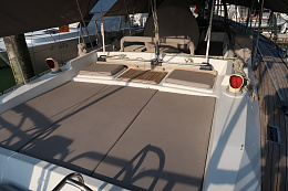 Click image for larger version

Name:	Aft Deck with cushions.jpg
Views:	452
Size:	415.4 KB
ID:	242101