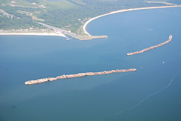 Click image for larger version

Name:	Aerial_of_concrete_ships_in_Bay_(12680358583).jpg
Views:	105
Size:	386.8 KB
ID:	254929