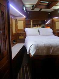 Click image for larger version

Name:	aft cabin.jpg
Views:	115
Size:	404.0 KB
ID:	273061