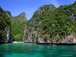 Click image for larger version

Name:	Koh Phi Phi Leh.jpg
Views:	314
Size:	166.8 KB
ID:	27868