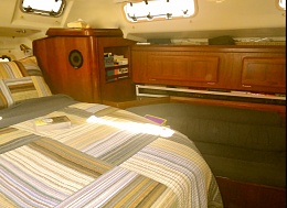 Click image for larger version

Name:	9 Master Stateroom.jpg
Views:	95
Size:	404.6 KB
ID:	285601