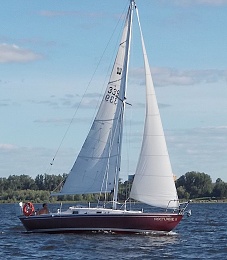 Click image for larger version

Name:	800px-Contessa_26_Nocturne_II_sailboat_3977.jpg
Views:	11
Size:	133.2 KB
ID:	288738
