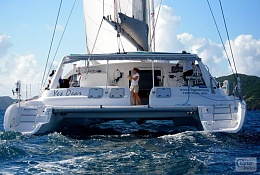 Click image for larger version

Name:	Voyage 58 yesdear-stern.jpg
Views:	3442
Size:	76.4 KB
ID:	30859