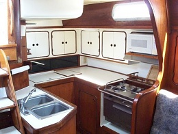 Click image for larger version

Name:	galley gulfstar 44.jpg
Views:	764
Size:	48.6 KB
ID:	34869