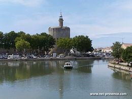 Click image for larger version

Name:	aigues-mortes-01.jpg
Views:	172
Size:	50.6 KB
ID:	35166
