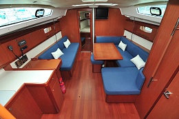 Click image for larger version

Name:	Saloon view from companionway.jpg
Views:	324
Size:	408.4 KB
ID:	37508
