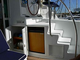 Click image for larger version

Name:	cockpit fridge & storage-e.jpg
Views:	860
Size:	65.1 KB
ID:	414