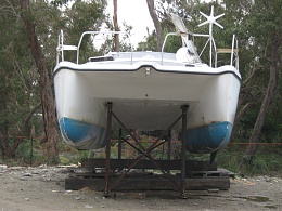 Click image for larger version

Name:	Boat repairs in progress at Yaringa. June 2012 007.jpg
Views:	261
Size:	424.3 KB
ID:	42451