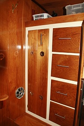 Click image for larger version

Name:	Balance hall locker.jpg
Views:	139
Size:	161.3 KB
ID:	45883