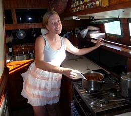 Click image for larger version

Name:	galley wench.JPG
Views:	280
Size:	37.9 KB
ID:	49190