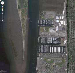 Click image for larger version

Name:	Everett-marina.jpg
Views:	219
Size:	405.4 KB
ID:	51479