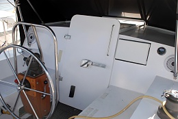 Click image for larger version

Name:	44 offshore cockpit copy.jpg
Views:	397
Size:	181.1 KB
ID:	54232