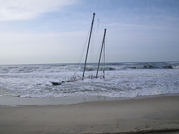 Click image for larger version

Name:	Papillon_4-18-11_high_tide.jpg
Views:	4793
Size:	96.2 KB
ID:	54564