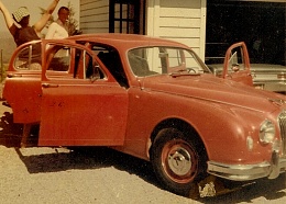 Click image for larger version

Name:	1966-1971 '57 Jaguar MkII.jpg
Views:	133
Size:	231.3 KB
ID:	58168