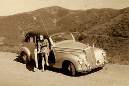 Click image for larger version

Name:	1961-1966 Karen & 1948 Mercedes Cabroilet 220B.jpg
Views:	211
Size:	136.4 KB
ID:	58176