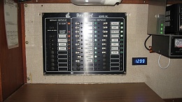 Click image for larger version

Name:	Electrical panel 001.jpg
Views:	229
Size:	202.0 KB
ID:	62565