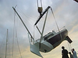 Click image for larger version

Name:	sunken-yacht-09.jpg
Views:	311
Size:	50.4 KB
ID:	63217