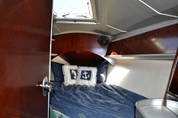 Click image for larger version

Name:	Fwd cabin2.jpg
Views:	910
Size:	39.8 KB
ID:	74754