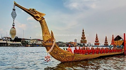 Click image for larger version

Name:	The Golden Swan, Royal Barge Procession in Bangkok 2012-L.jpg
Views:	1020
Size:	159.9 KB
ID:	75834