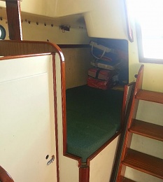 Click image for larger version

Name:	Quarter berth 1 .jpg
Views:	542
Size:	46.2 KB
ID:	87480