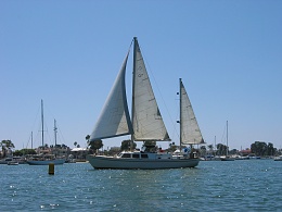 Click image for larger version

Name:	Undersail 1.jpg
Views:	915
Size:	398.8 KB
ID:	88139