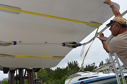 Click image for larger version

Name:	Hardtop being fitted on boat.jpg
Views:	935
Size:	367.7 KB
ID:	88504