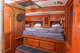 Click image for larger version

Name:	Vagabond 47 Master Stateroom 1.jpg
Views:	262
Size:	50.8 KB
ID:	92153