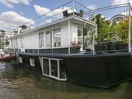Click image for larger version

Name:	3house-boat.jpg
Views:	405
Size:	27.4 KB
ID:	92174