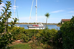 Click image for larger version

Name:	berth from garden.jpg
Views:	170
Size:	431.7 KB
ID:	96255