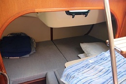 Click image for larger version

Name:	Hunter 30T Aft Berth Double.jpg
Views:	526
Size:	32.8 KB
ID:	97400