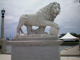 Click image for larger version

Name:	lion statue on bridge of lions.jpg
Views:	572
Size:	401.8 KB
ID:	98457