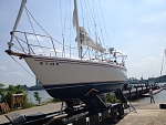 My (new) 1985 Catalina 30 Tall rig hauled out for pre purchase survey.